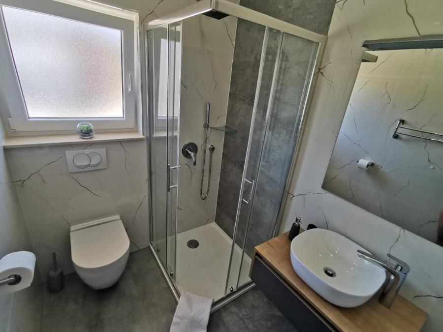 New Nikolina 4 Star Daire Mali Lošinj Dış mekan fotoğraf