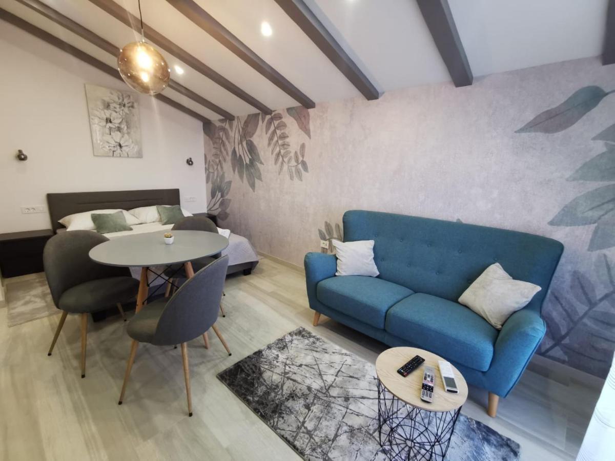 New Nikolina 4 Star Daire Mali Lošinj Dış mekan fotoğraf
